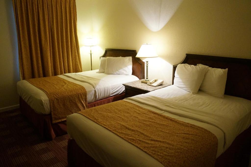 Waterford Inn Room photo